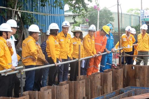 Tổng giám đốc PV GAS kiểm tra thực địa tại công trường Dự án Nam Côn Sơn 2 – Giai đoạn 2