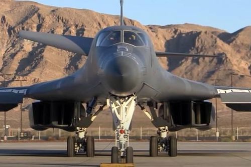 Mỹ hoàn thành nâng cấp phi đội oanh tạc cơ B-1B Lancer
