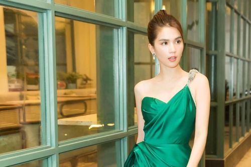 Vượt dàn Hoa hậu, Ngọc Trinh chỉ hở nhẹ cũng điềm nhiên dẫn đầu bảng xếp hạng sao đẹp