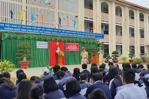 Tuyên truyền pháp luật trong trường học