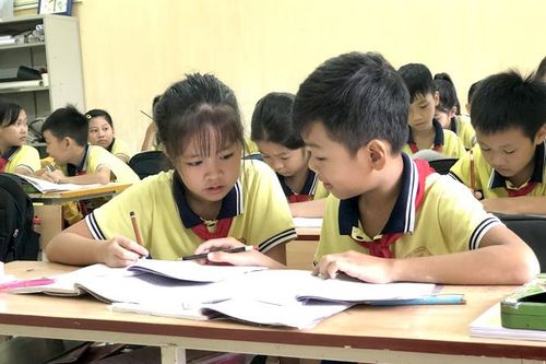 Lan tỏa phong trào giúp bạn trong trường học