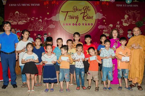 Chăm lo Tết Trung thu cho trẻ em