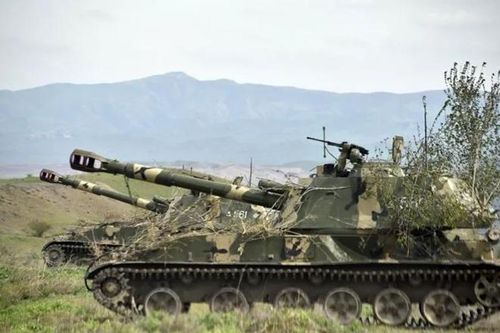 Bùng phát chiến sự giữa Armenia và Azerbaijan