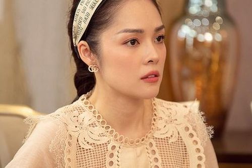Á hậu điện ảnh Dương Cẩm Lynh bất ngờ tiết lộ lý do đem cả 'núi' trang phục đi đóng phim