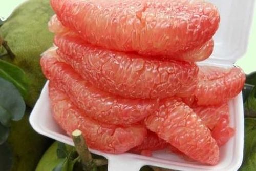 Nếu đang dùng 1 trong 5 loại thuốc này tuyệt đối không ăn bưởi vì cực nguy hiểm