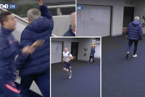 Bi hài cảnh HLV Mourinho vào tận... nhà vệ sinh lôi học trò ra thi đấu