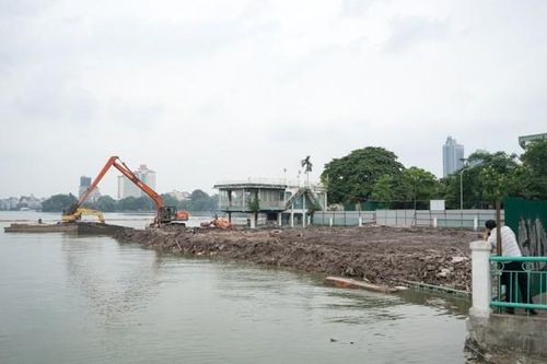 Hà Nội dừng nạo vét bùn Hồ Tây để đánh giá lại tính khả thi