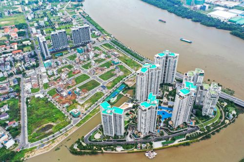 Tiết kiệm và đợi tăng lương, khi nào người trẻ có nhà?