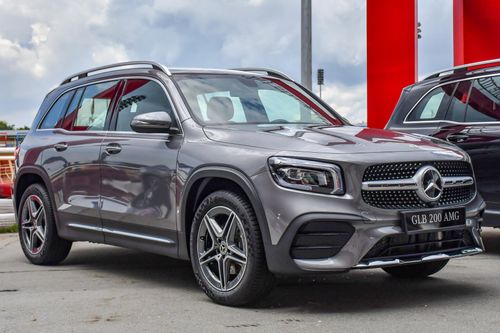 Chi tiết Mercedes GLB 200 AMG giá 1,999 tỷ tại Việt Nam