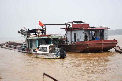 Thu giữ nửa triệu m3 cát