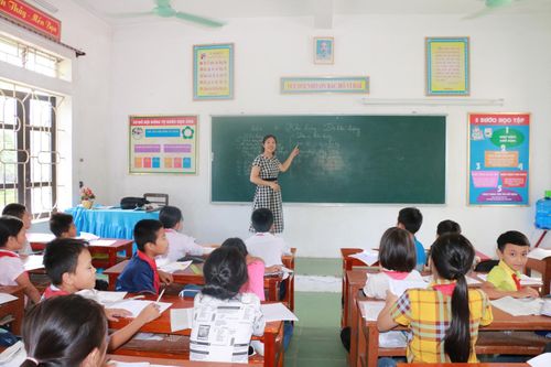 Huyện Quỳnh Lưu (Nghệ An) tạm dừng sáp nhập, chia tách trường học