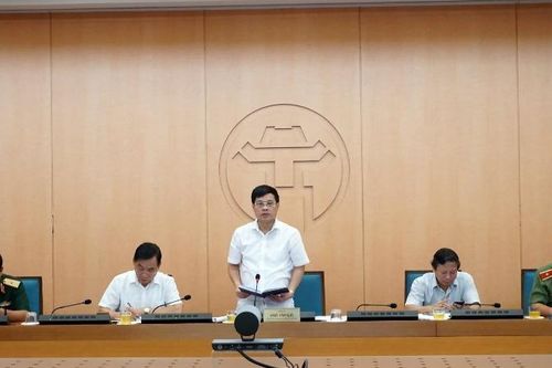 Hà Nội phê bình 6 đơn vị không cử lãnh đạo họp phòng chống dịch Covid-19