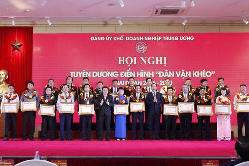 4 tập thể, cá nhân thuộc Đảng bộ Tập đoàn Dầu khí Quốc gia Việt Nam được tuyên dương điển hình 'Dân vận khéo'
