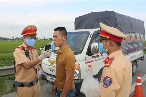 Sự hy sinh thầm lặng: Nỗi niềm cảnh sát giao thông vùng cao