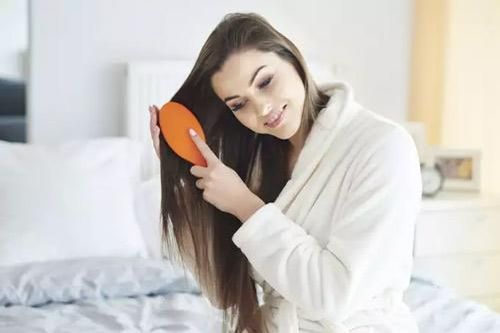 4 mẹo đơn giản giúp tóc mau chóng mọc dài