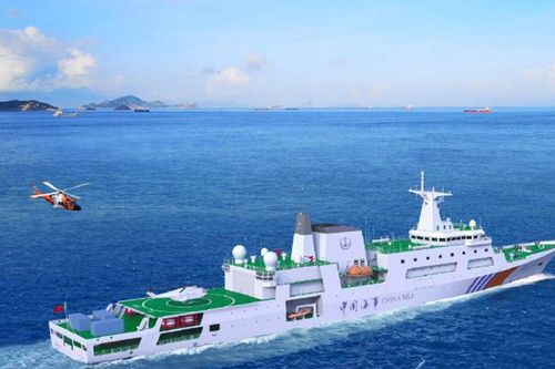 Tăng cường lực lượng trên Biển Đông, Trung Quốc hạ thủy tàu tuần tra khủng