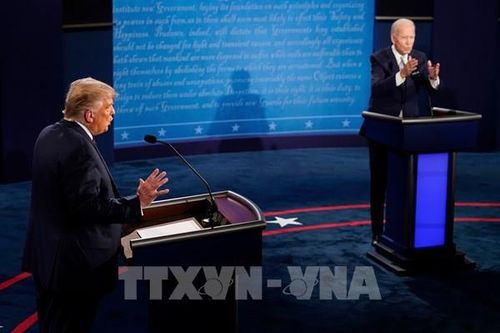 Bầu cử Mỹ 2020: Màn 'so găng nảy lửa' giữa Donald Trump và Joe Biden