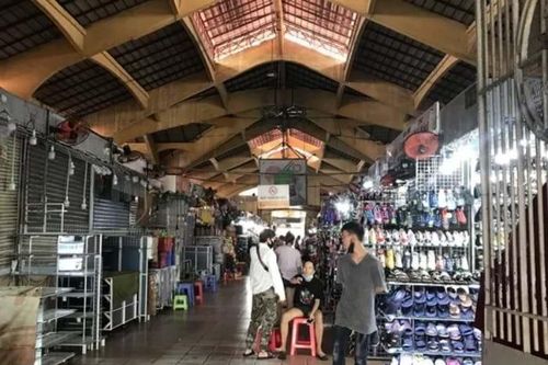 COVID-19: Hàng nghìn doanh nghiệp bán lẻ ngừng hoạt động, chờ giải thể