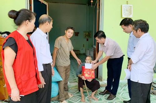 Các đơn vị, địa phương quan tâm chăm sóc người cao tuổi