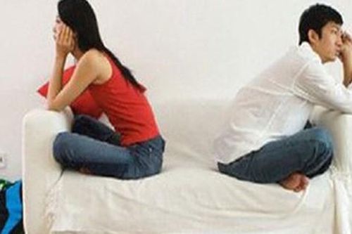 Những sự im lặng âm thầm 'giết chết' hôn nhân nhiều vợ chồng vẫn đang mắc