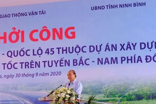 Thủ tướng Nguyễn Xuân Phúc dự lễ khởi công đường cao tốc Bắc - Nam tại Thanh Hóa