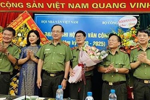 Hình tượng người chiến sĩ CAND gắn với thách thức thời cuộc