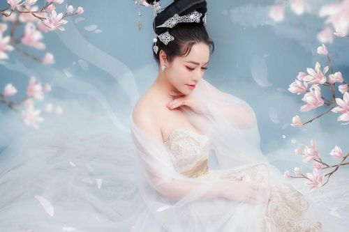 Sao Việt 'thi nhau' hóa chị Hằng đẹp lung linh đón Trung thu
