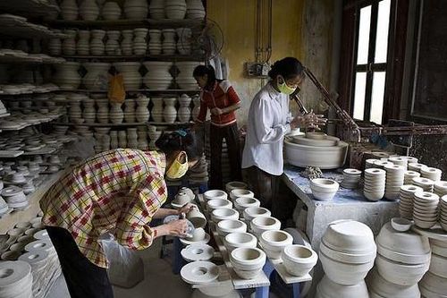 Tìm lời giải cho bài toán làng nghề