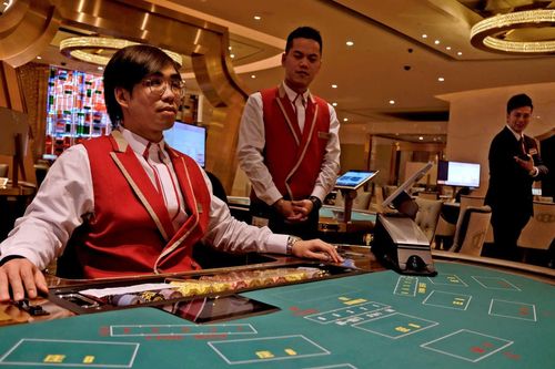 Khách Trung Quốc ở nhà, Macau mất ngôi 'thủ đô cờ bạc châu Á'