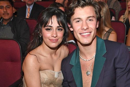 Camila Cabello ủng hộ Shawn Mendes