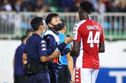 HLV Hàn Quốc: 'Trận thua HAGL do tâm lý cầu thủ'