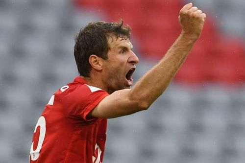 Thomas Mueller lập kỷ lục giành nhiều danh hiệu nhất lịch sử bóng đá Đức