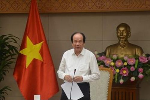 Ban hành nhiều nghị định, thông tư gây khó cho người dân, doanh nghiệp