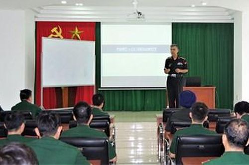 Trường Sĩ quan Thông tin giới thiệu chuyên đề 'Mạng và an toàn thông tin mạng'