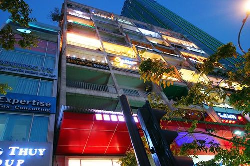 Chung cư cũ ở Sài Gòn gây sốt trên mạng xã hội quốc tế