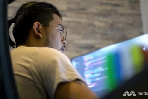 Nam sinh Singapore trở thành giám đốc công nghệ ở tuổi 18
