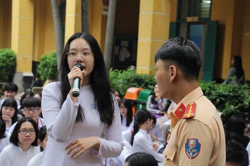Không thể thiếu sự đồng hành của phụ huynh trong GD an toàn giao thông