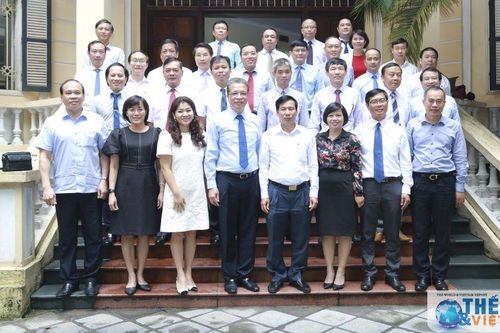 Đoàn Trưởng Cơ quan đại diện Việt Nam ở nước ngoài làm việc tại Bộ Văn hóa, Thể thao và Du lịch