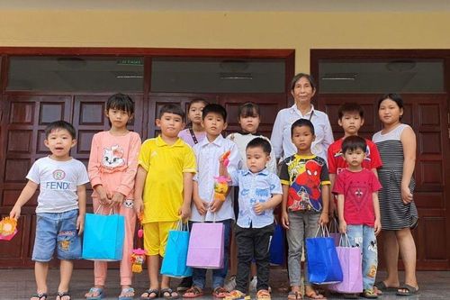 Trẻ em gốc Việt tại Preah Sihanouk, Campuchia đón Tết Trung thu ý nghĩa