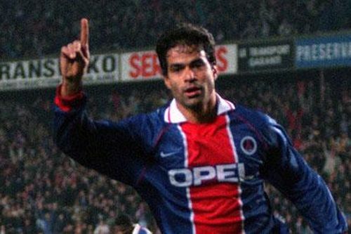 Ai là cầu thủ xuất sắc nhất lịch sử 50 năm ở Paris Saint-Germain?