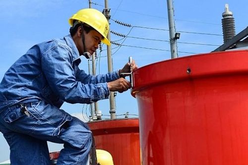 Tổng công ty Điện lực TP HCM: Nỗ lực phục vụ khách hàng, giữ gìn mỹ quan đô thị