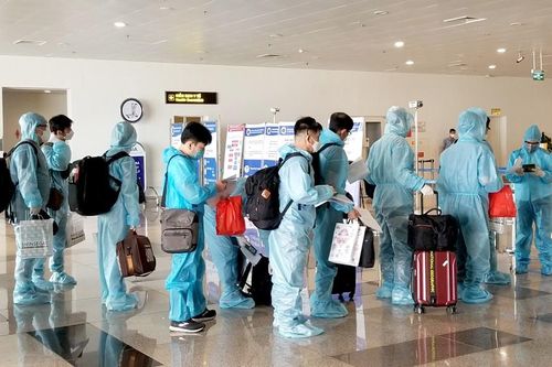 Chuyến bay thứ 2 đón khách từ Hàn Quốc về Việt Nam