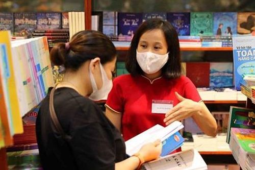 Thẩm định sách giáo khoa lớp 2 và lớp 6 đã hoàn thành vòng 1