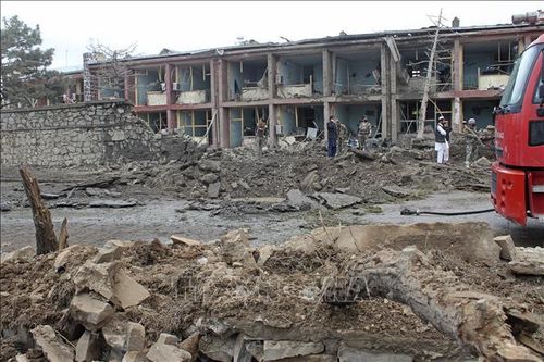 Lao xe chở thuốc nổ vào chốt kiểm soát tại Afghanistan khiến 11 người thiệt mạng