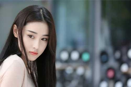 Cương quyết làm mẹ đơn thân dù bạn trai lâu năm cầu hôn bằng căn hộ 3 tỷ, câu trả lời của cô khiến người đàn ông tự tin phải 'chết điếng'