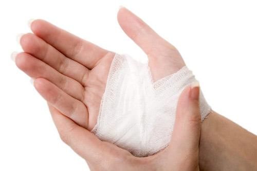 Ăn gì để vết thương hở mau lành?