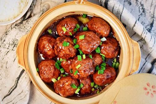 Cách làm món đậu phụ viên xốt dầu hào ngon ngọt cả nhà đều mê