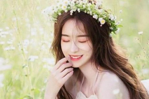 Top 8 kem nền siêu dưỡng ẩm và che phủ hoàn hảo cho nàng da khô