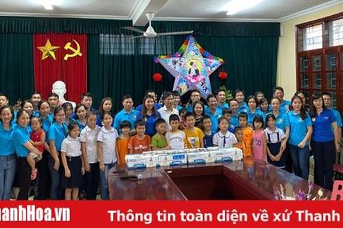 135 thiếu nhi Làng trẻ em SOS Thanh Hóa được tặng quà nhân dịp Tết Trung thu 2020