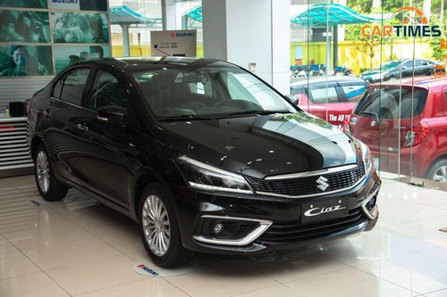 Chi tiết xe Suzuki Ciaz 2020 tại đại lý: Nâng cấp ngoại thất, tích hợp sẵn camera hành trình